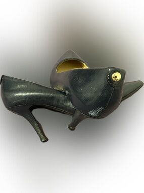 Michael Kors Black Pointed-Toe Mid Heel Pumps
